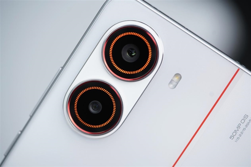 首发天玑8400-Ultra！REDMI Turbo 4全面评测：为年轻人量身打造的性能小钢炮  第6张