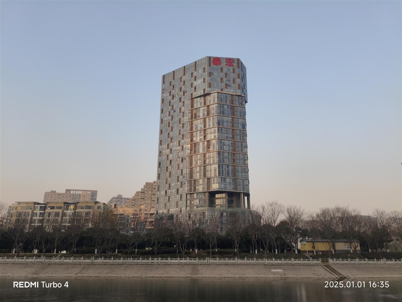 首发天玑8400-Ultra！REDMI Turbo 4全面评测：为年轻人量身打造的性能小钢炮  第28张