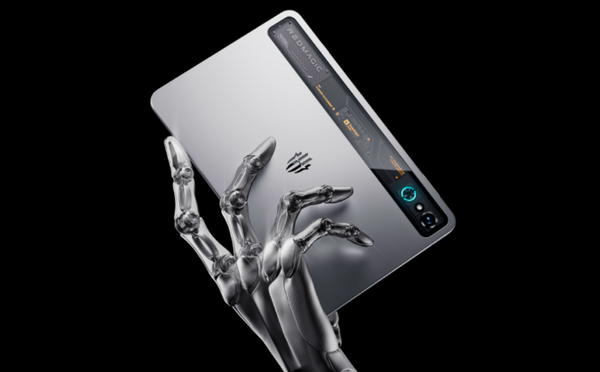 红魔游戏平板全球上市，骁龙8至尊引擎，售价499欧元