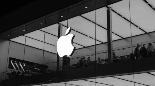 苹果年底将发布超10款新品，超薄iPhone 17 Air领衔！