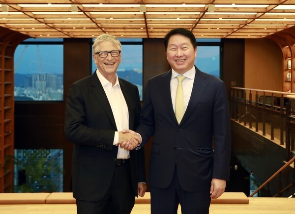 比尔·盖茨与SK集团领导层会晤，共商能源与疫苗合作