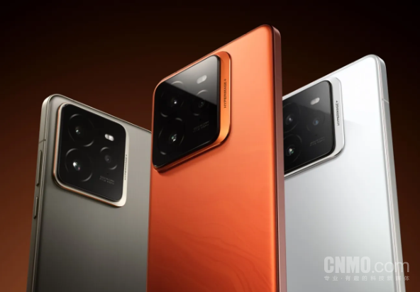 真我GT8 Pro，2K直屏与2亿像素潜望长焦的硬件配置揭秘