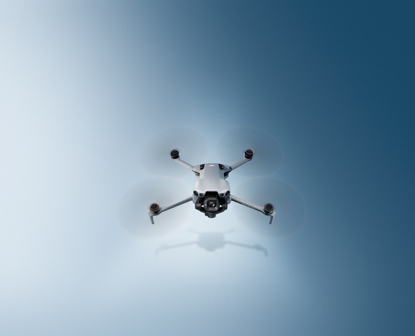 大疆全新全能迷你航拍机DJI Mini 5 Pro一英寸大底发布