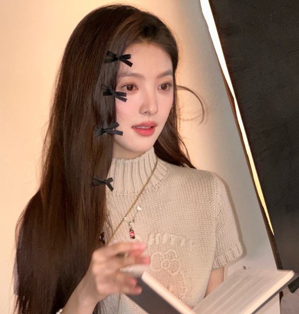 知名女星慷慨换全体员工iPhone 17 Pro，网友实名羡慕！