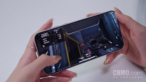 一加 15评测:这是一台真正为玩家打造的“性能Ultra”  第10张 一加 15评测:这是一台真正为玩家打造的“性能Ultra”  第10张