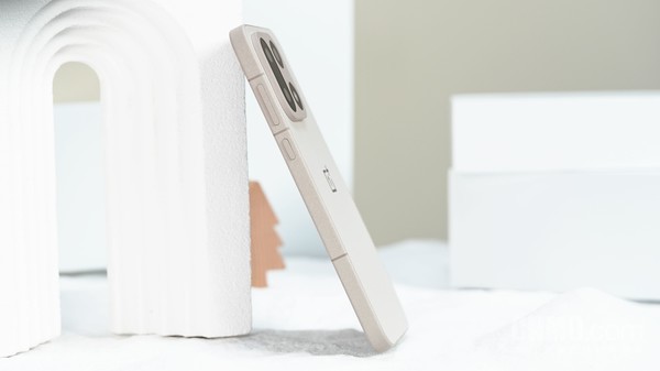 一加 15评测:这是一台真正为玩家打造的“性能Ultra”  第15张 一加 15评测:这是一台真正为玩家打造的“性能Ultra”  第15张