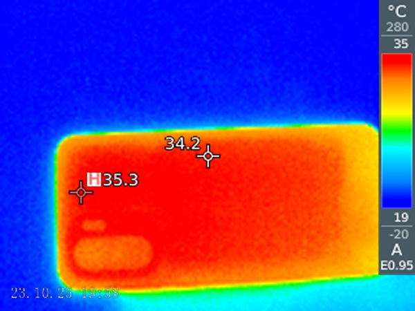 一加 Ace 6 评测:165Hz高帧体验,这次真的旦用难回  第5张 一加 Ace 6 评测:165Hz高帧体验,这次真的旦用难回  第5张