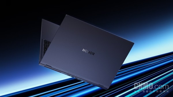 荣耀新动向曝光：WIN系列不止手机 高性能本年后发布