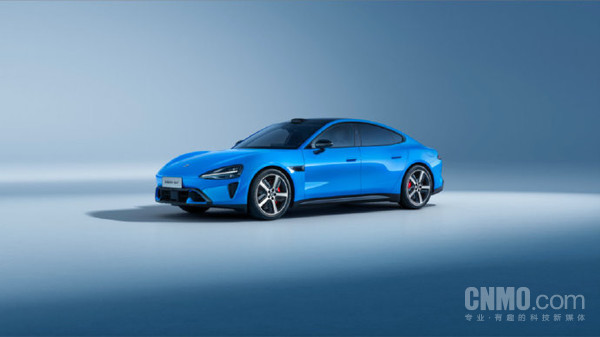 雷军:安全是造车的基础和前提!10倍投入造安全好车