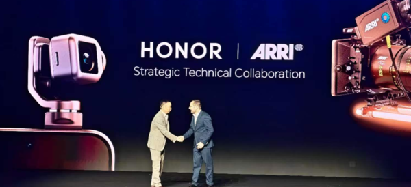 荣耀与阿莱达成战略技术合作 Robot Phone率先落地