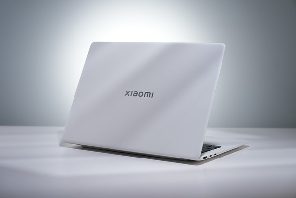 Xiaomi Book Pro 14深度评测：四年磨一剑，小米笔记本重回高端